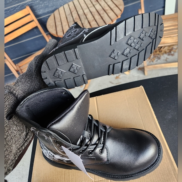 Sun and Moon Celestial Boots - Picture 3 of 3